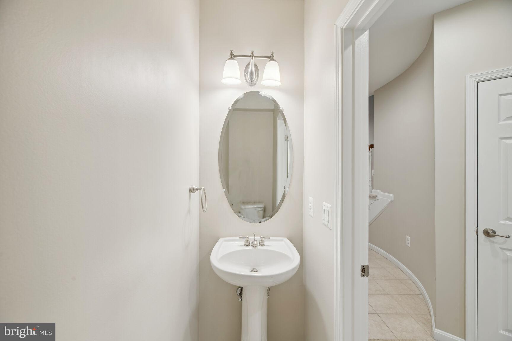 LAUREL HIGHLANDS - Residential Lease