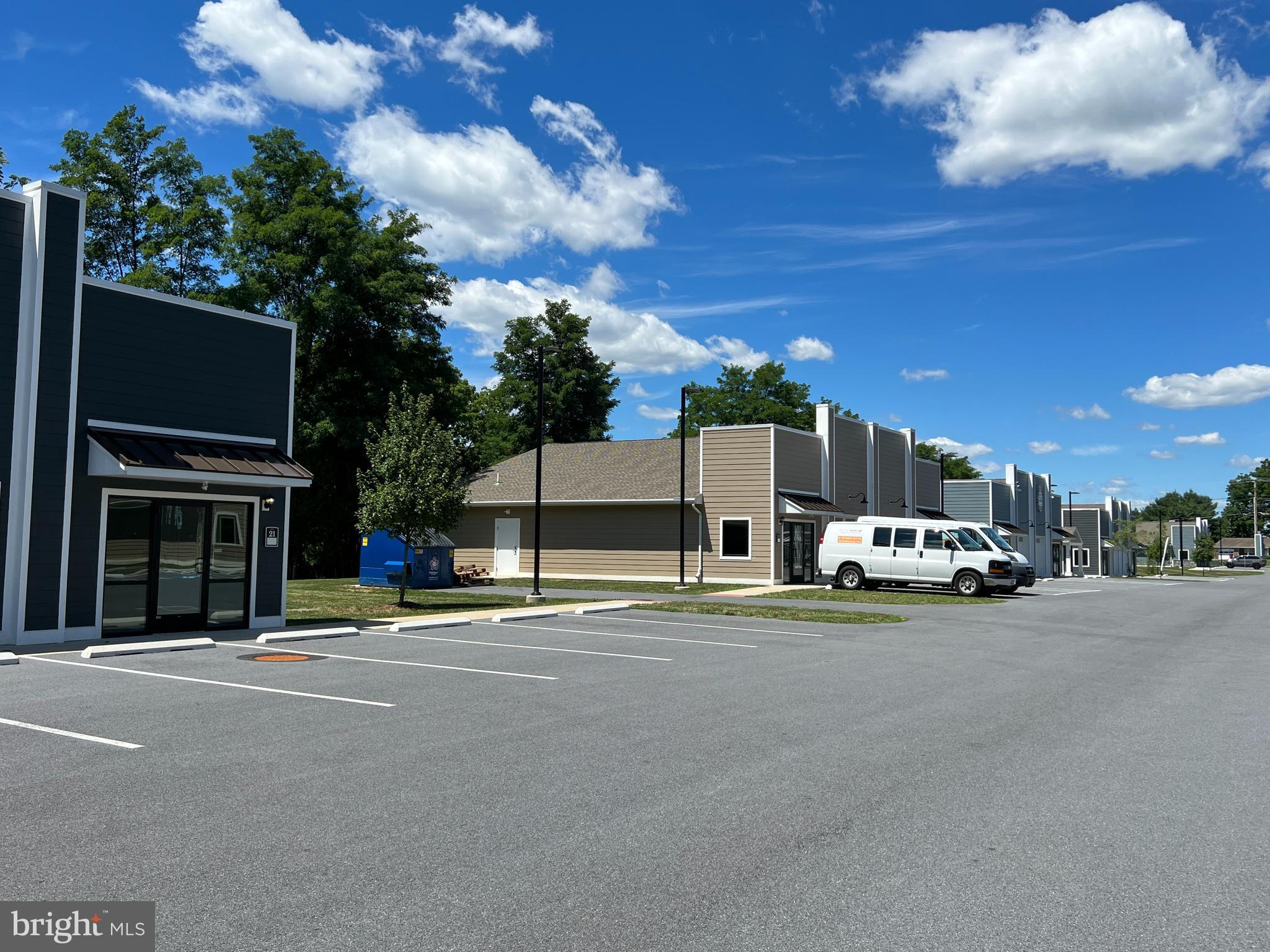 8520 ALLENTOWN PI 18