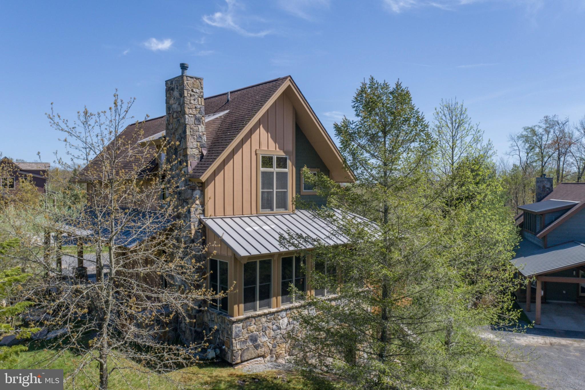 OVERLOOK CABINS - Residential