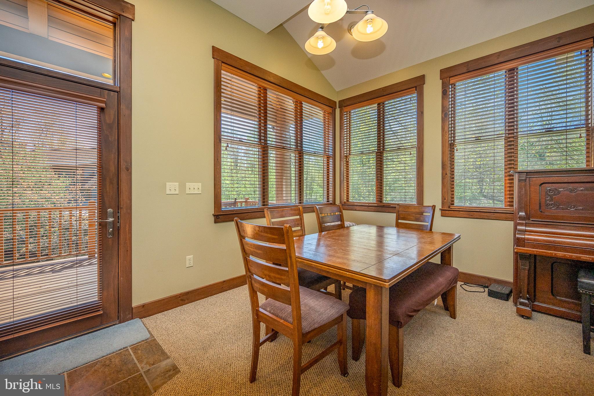 OVERLOOK CABINS - Residential