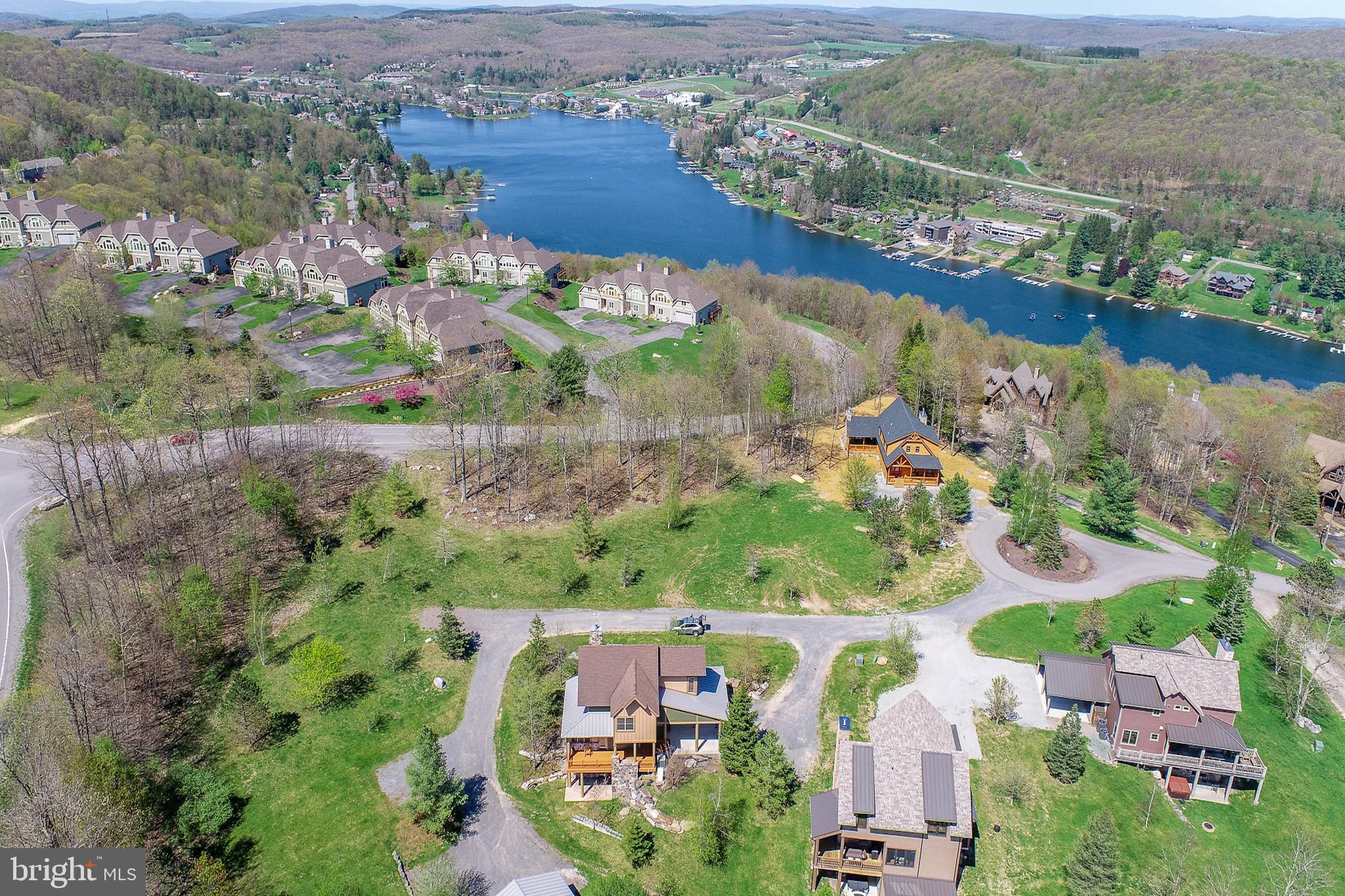 OVERLOOK CABINS - Residential