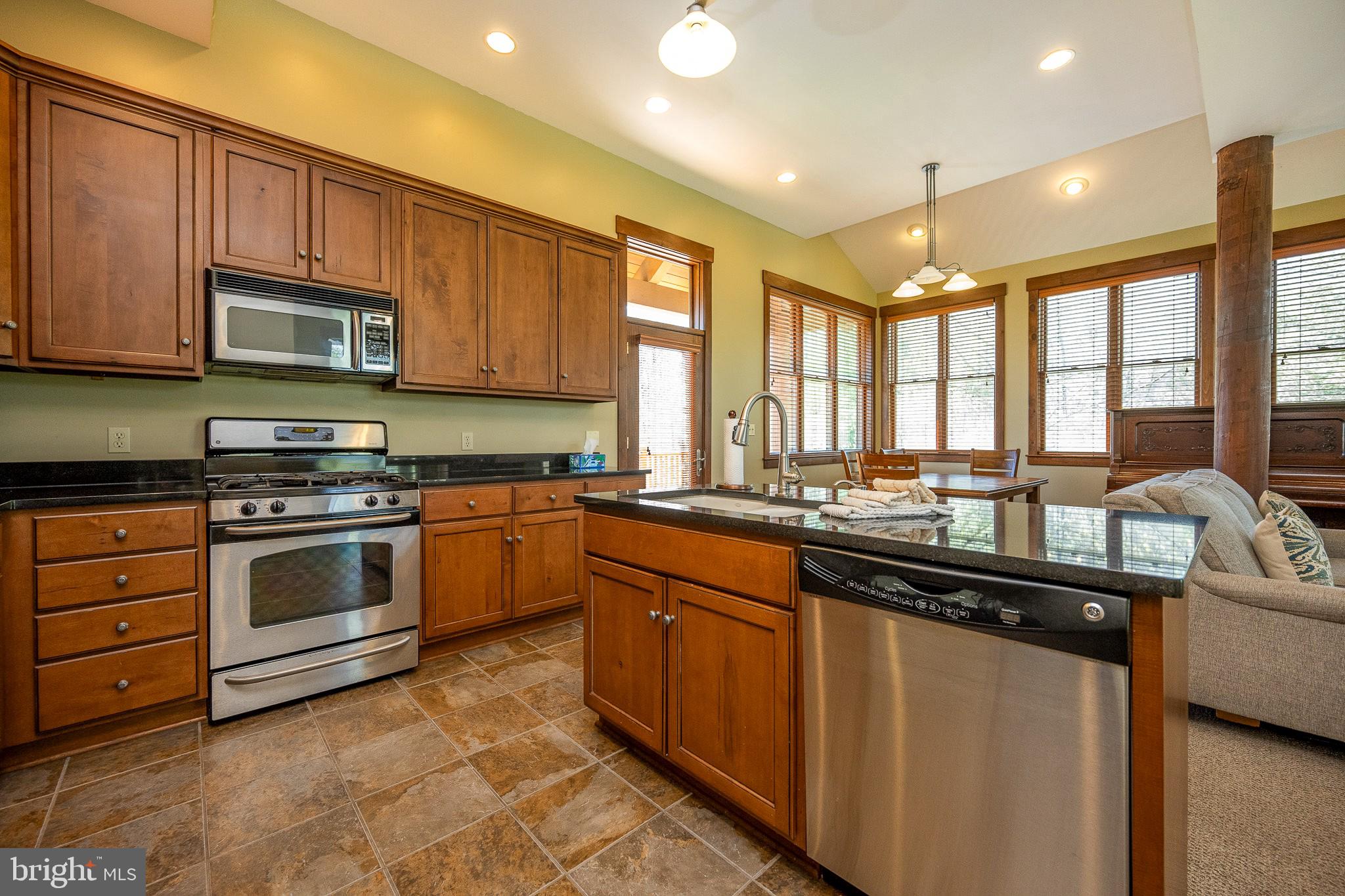 OVERLOOK CABINS - Residential