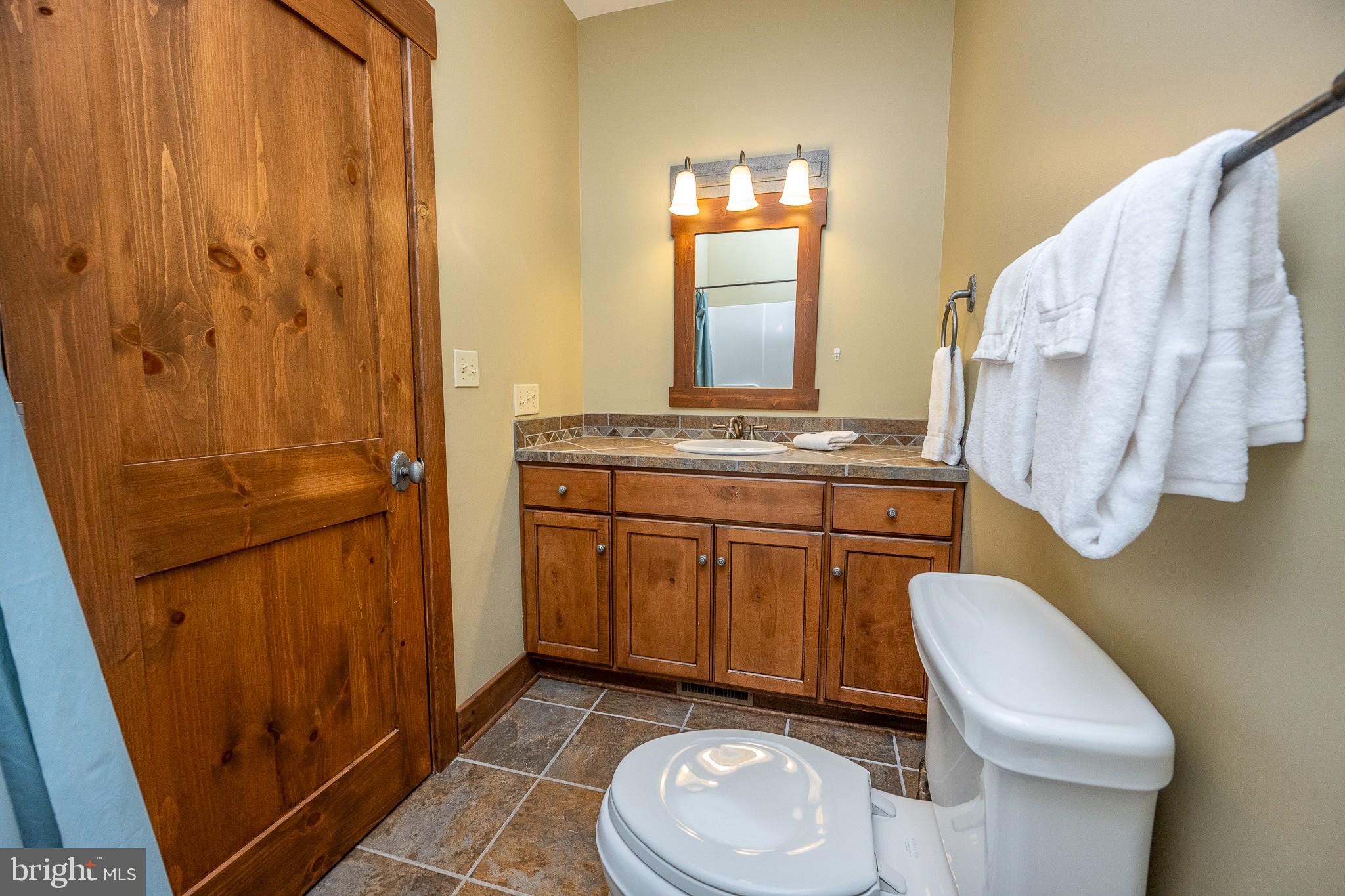 OVERLOOK CABINS - Residential