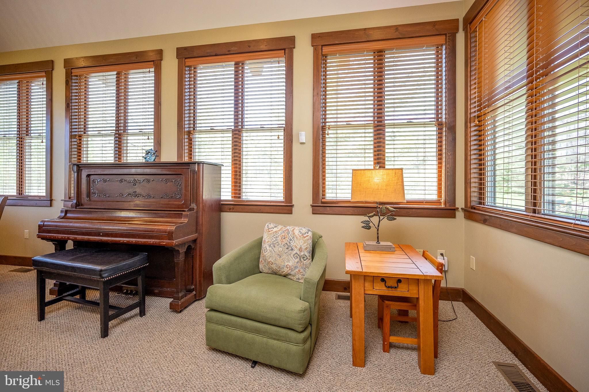 OVERLOOK CABINS - Residential