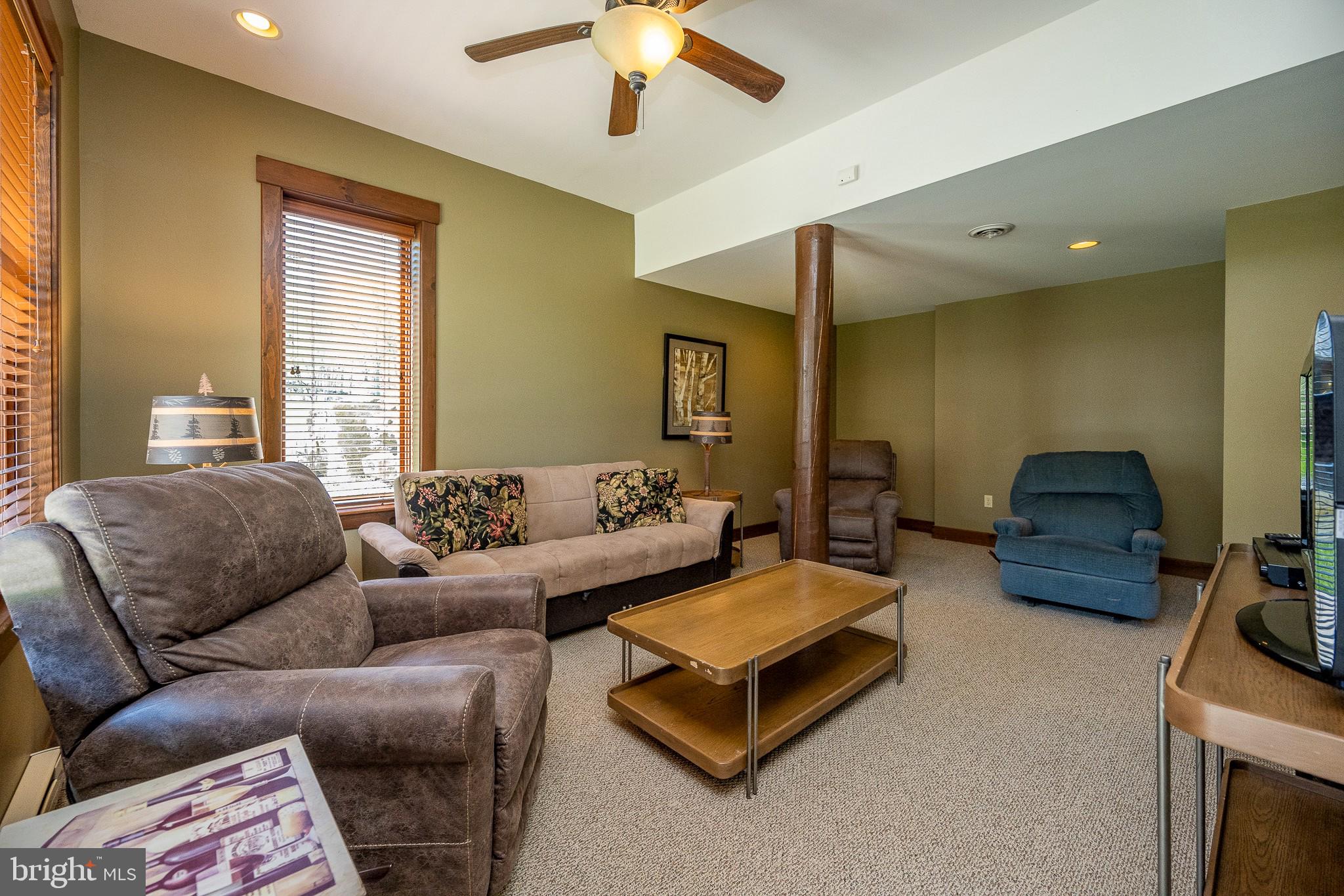 OVERLOOK CABINS - Residential