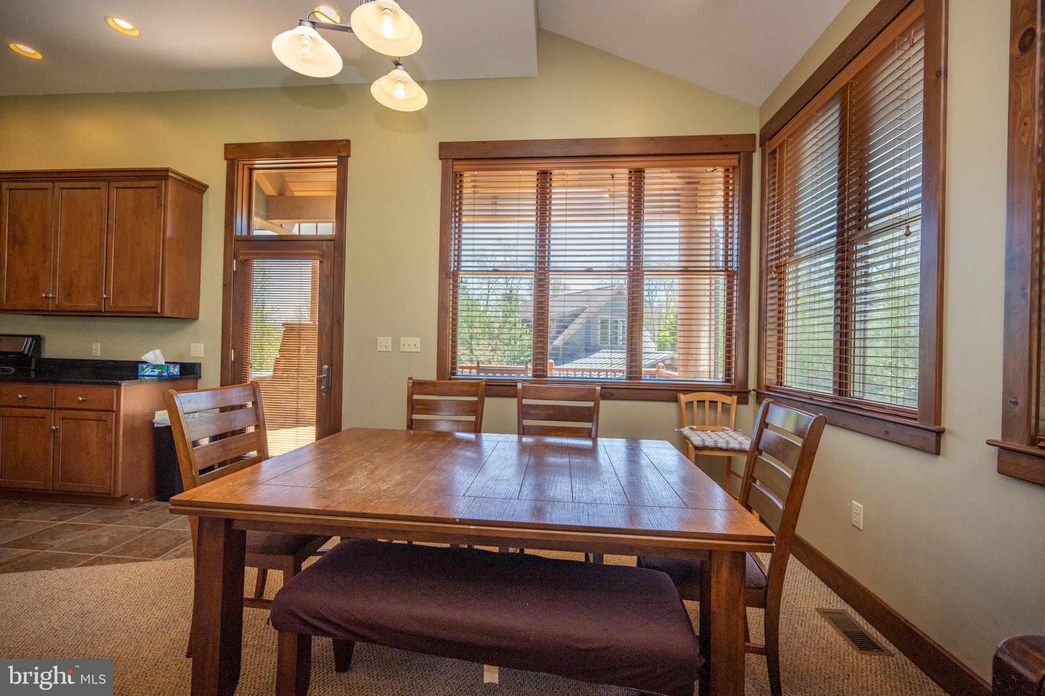 OVERLOOK CABINS - Residential