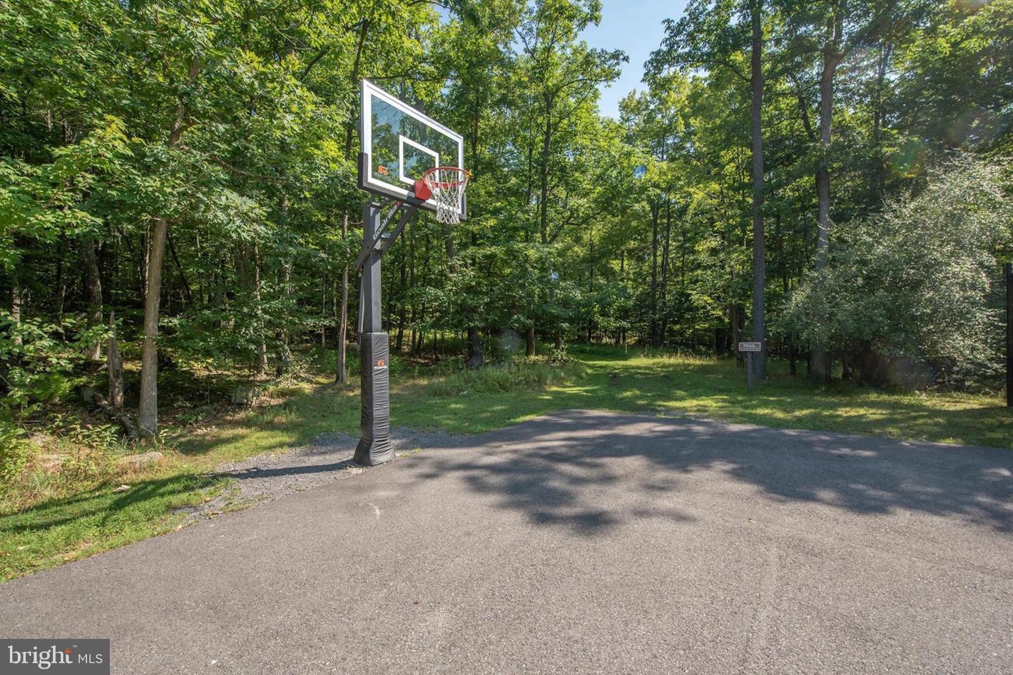 OVERLOOK CABINS - Residential