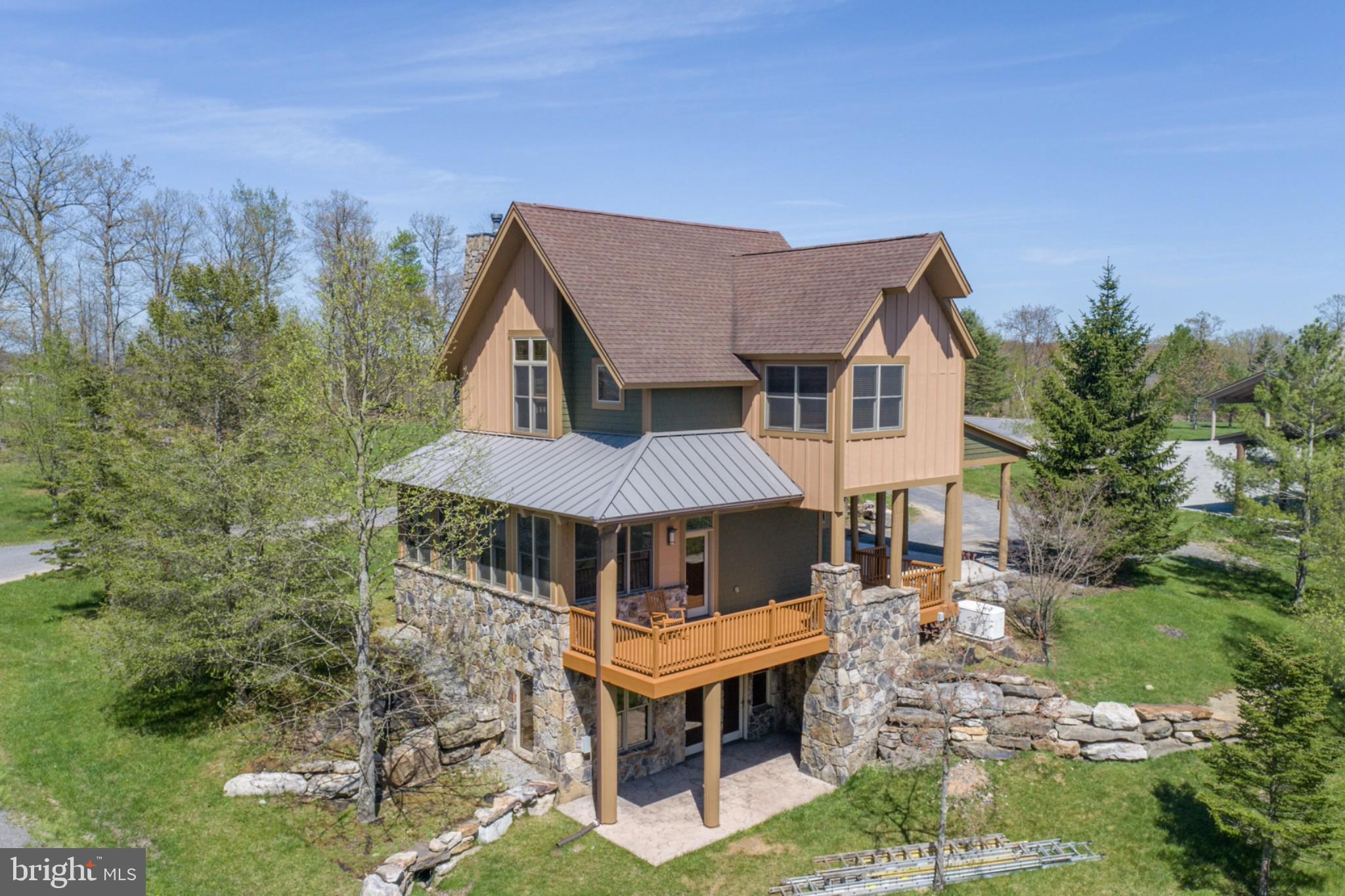 OVERLOOK CABINS - Residential