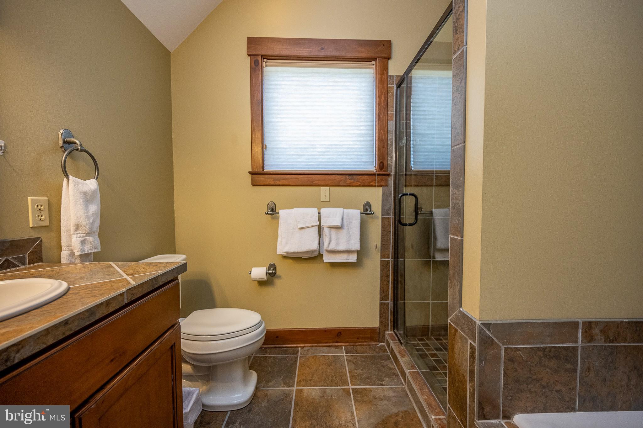 OVERLOOK CABINS - Residential