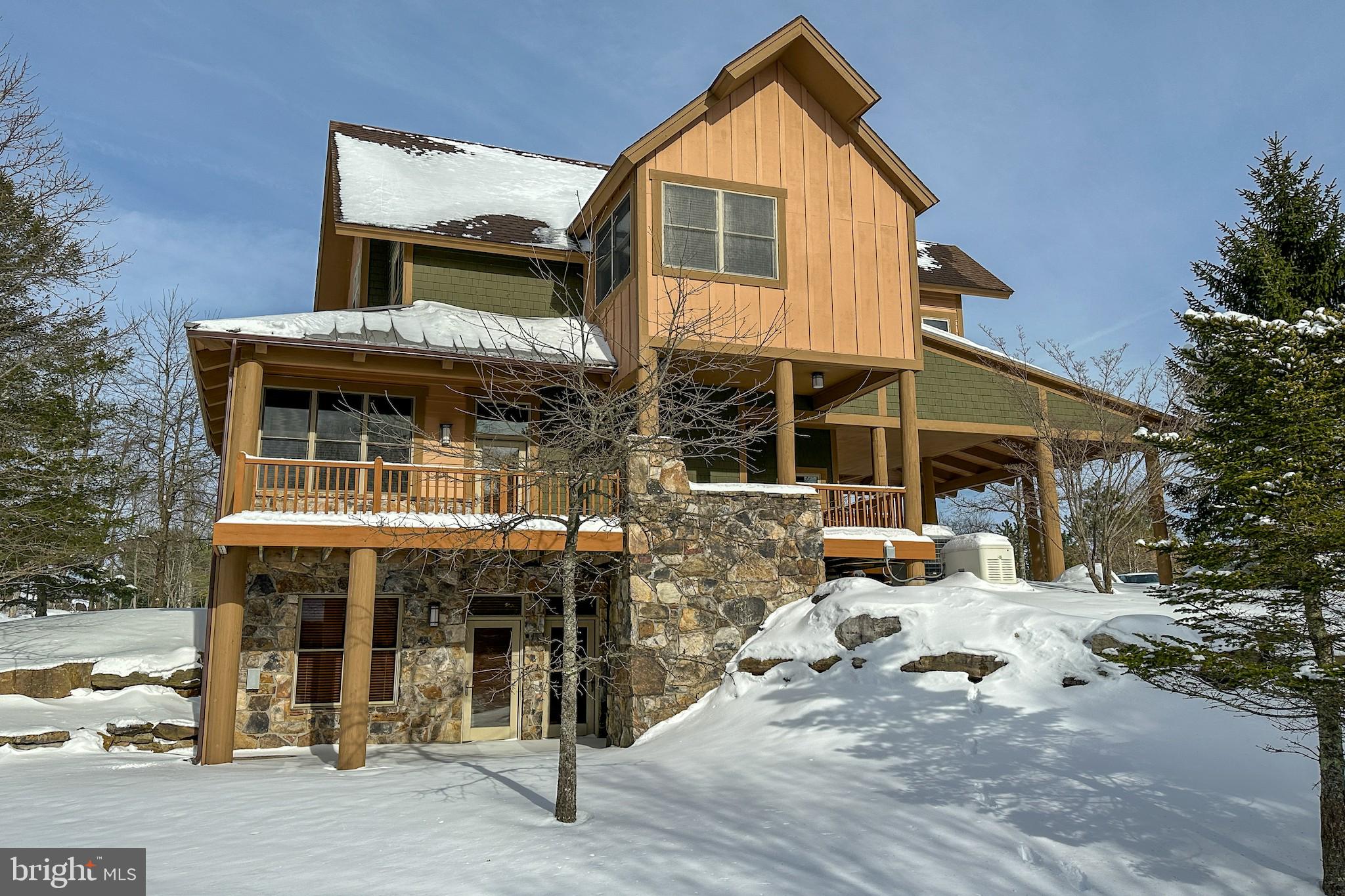 OVERLOOK CABINS - Residential