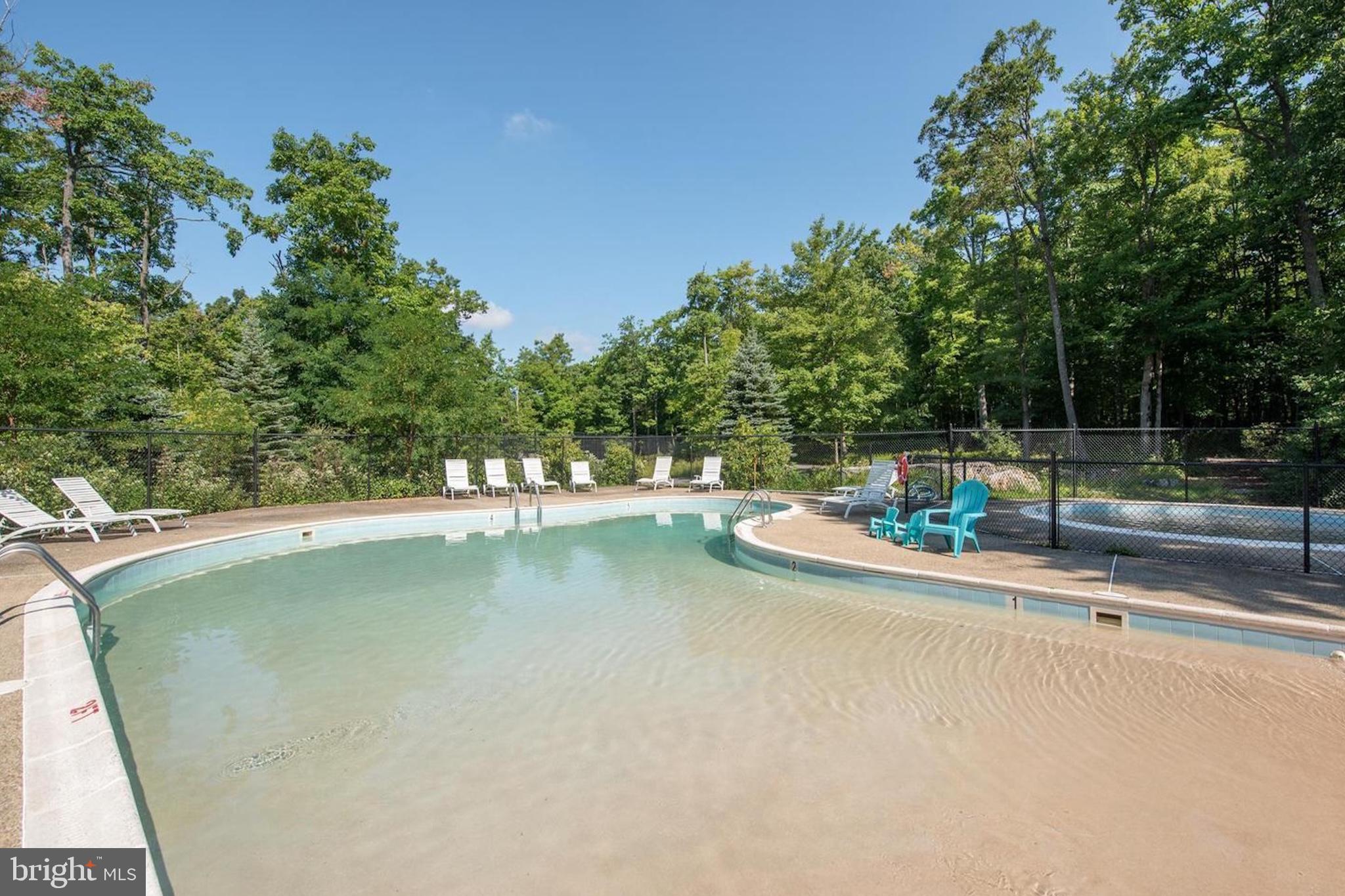 OVERLOOK CABINS - Residential