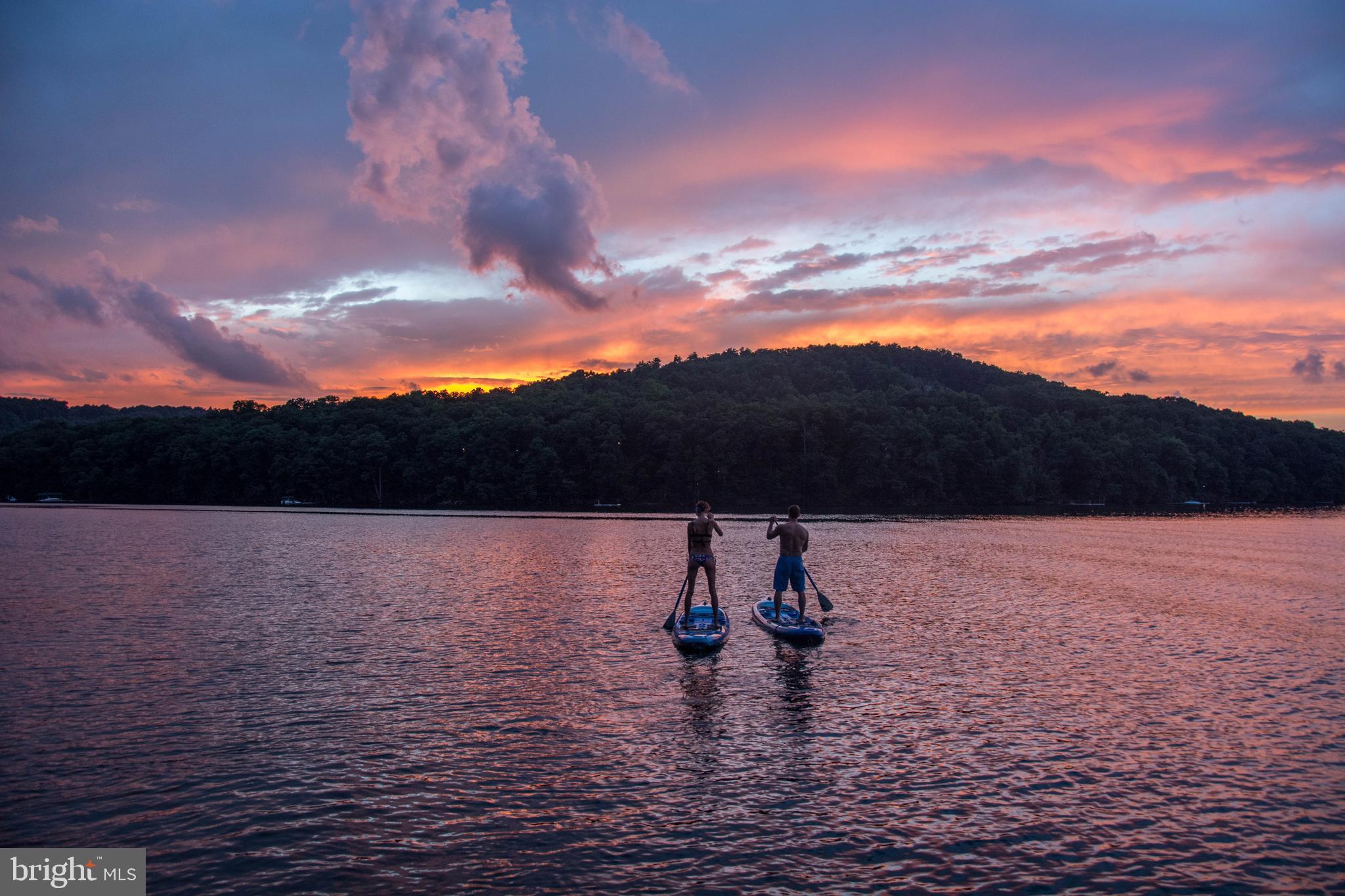 OVERLOOK CABINS - Residential