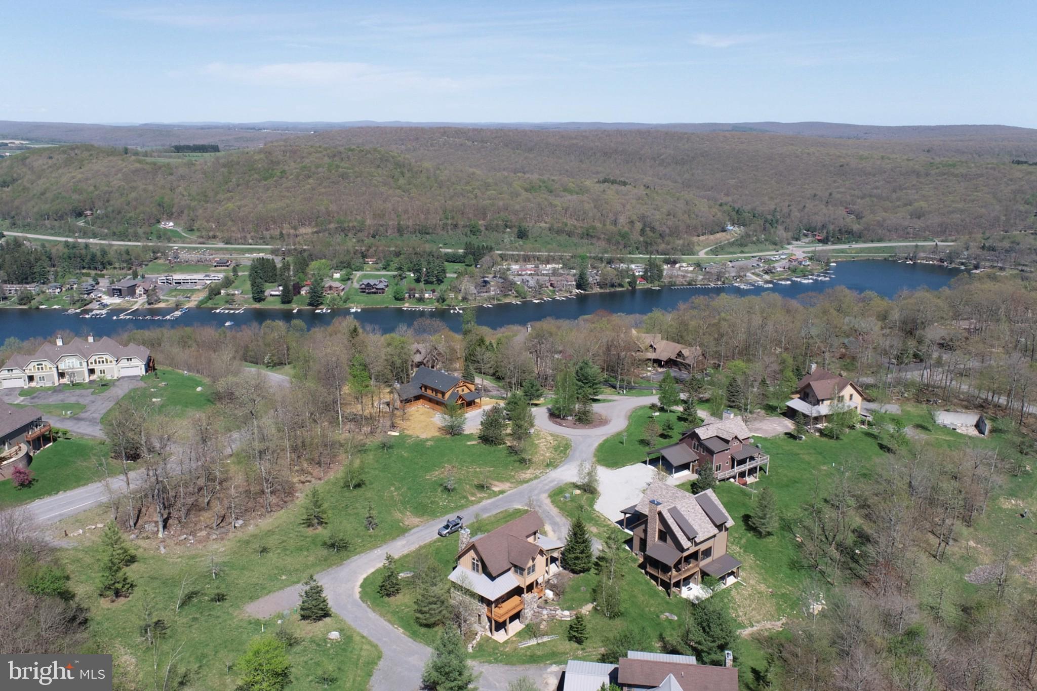 OVERLOOK CABINS - Residential
