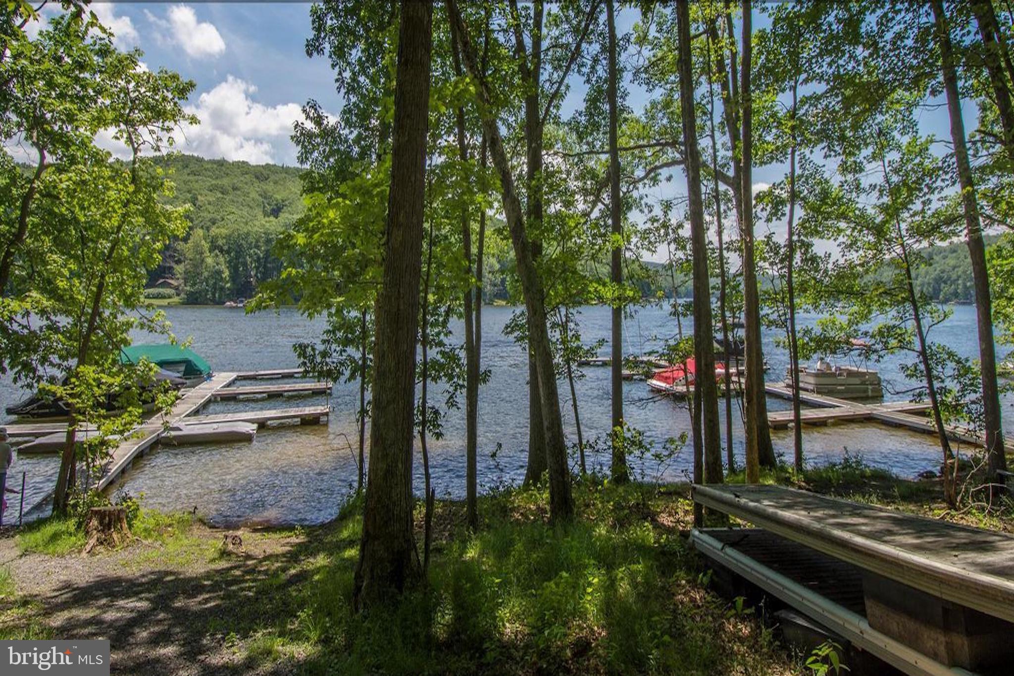 OVERLOOK CABINS - Residential