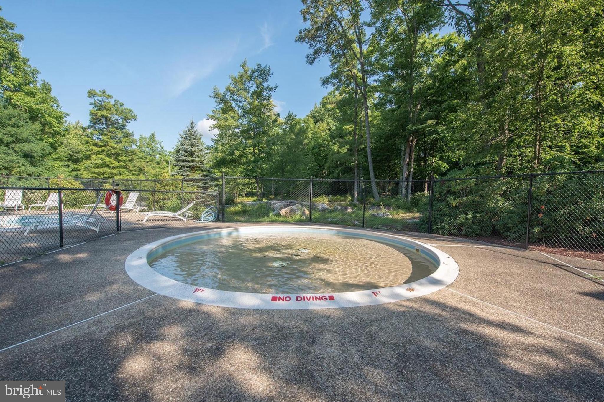OVERLOOK CABINS - Residential
