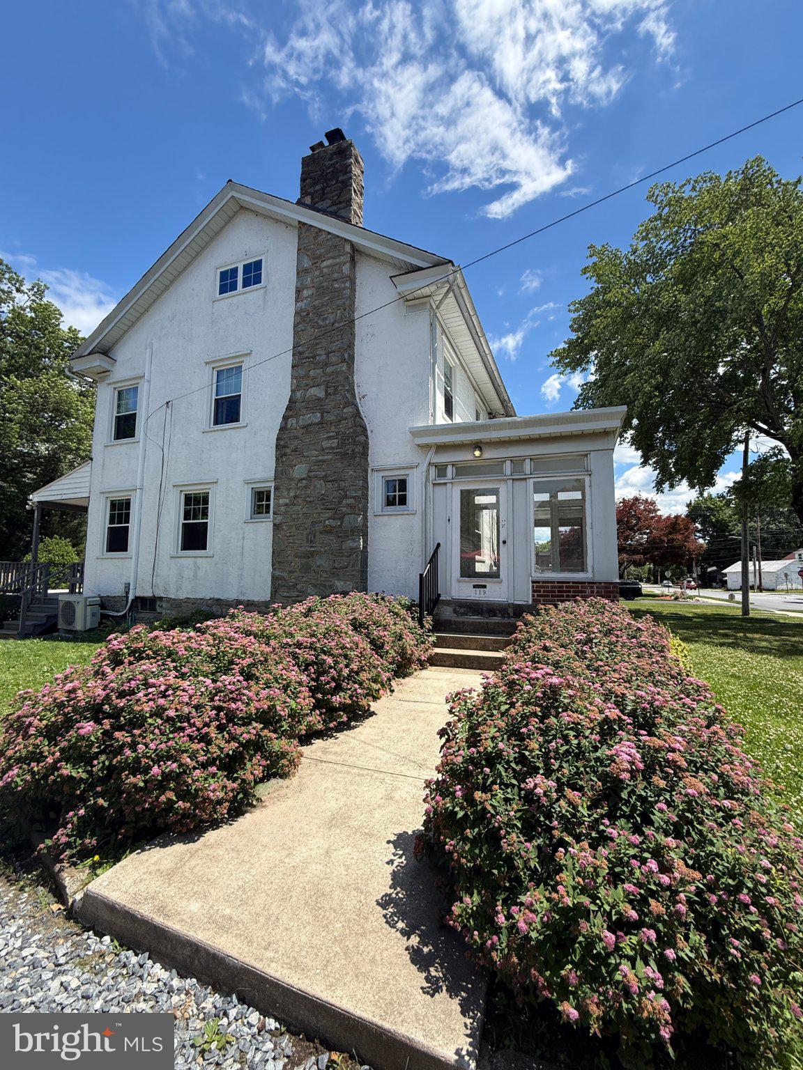 119 W WHITELAND AVENUE