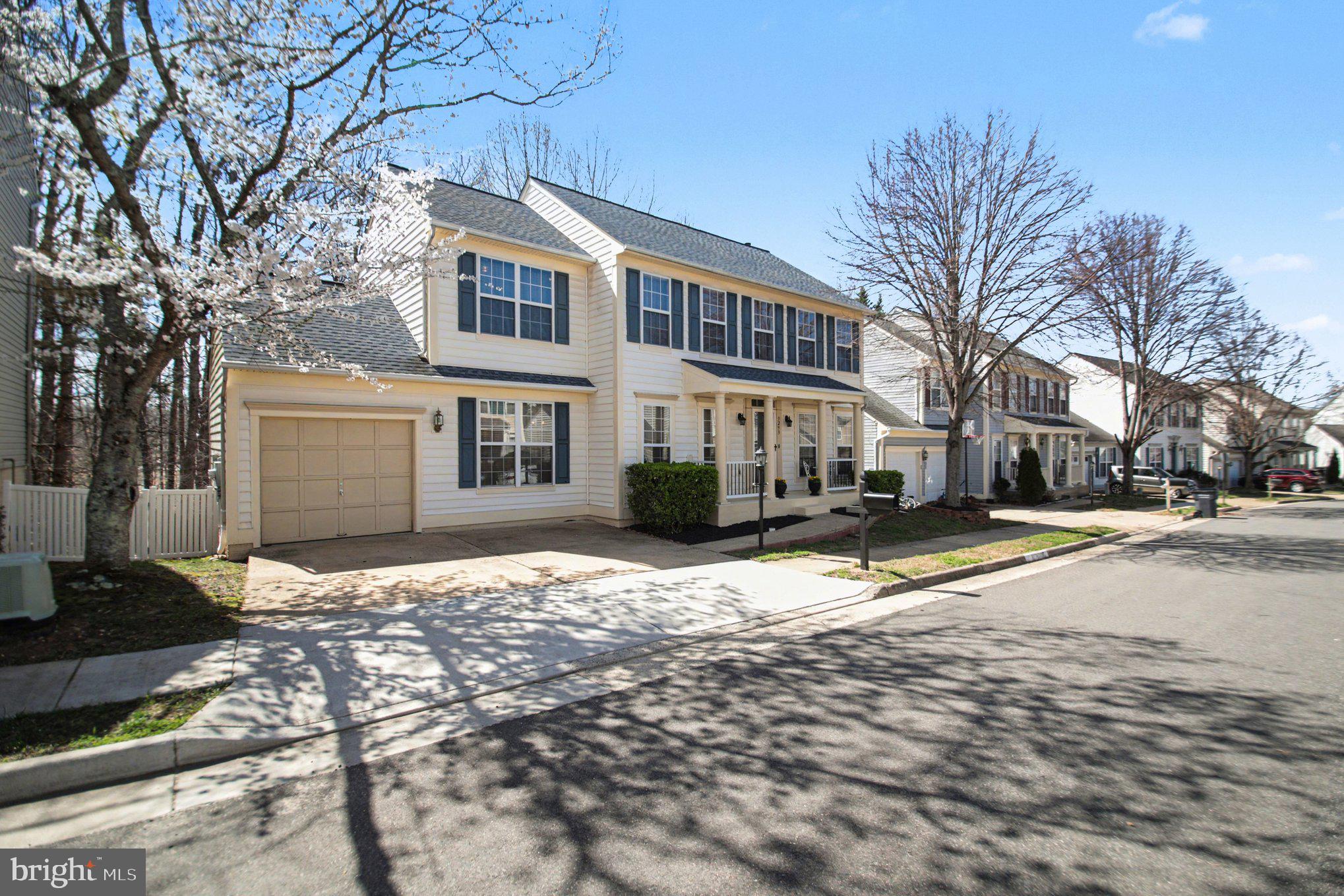 WAYSIDE VILLAGE - Residential