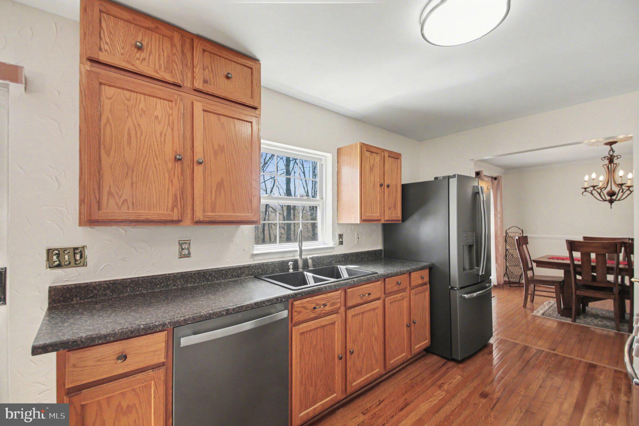 WAYSIDE VILLAGE - Residential