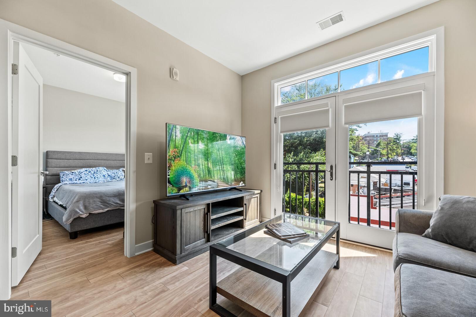 TRAFALGAR FLATS - Residential Lease