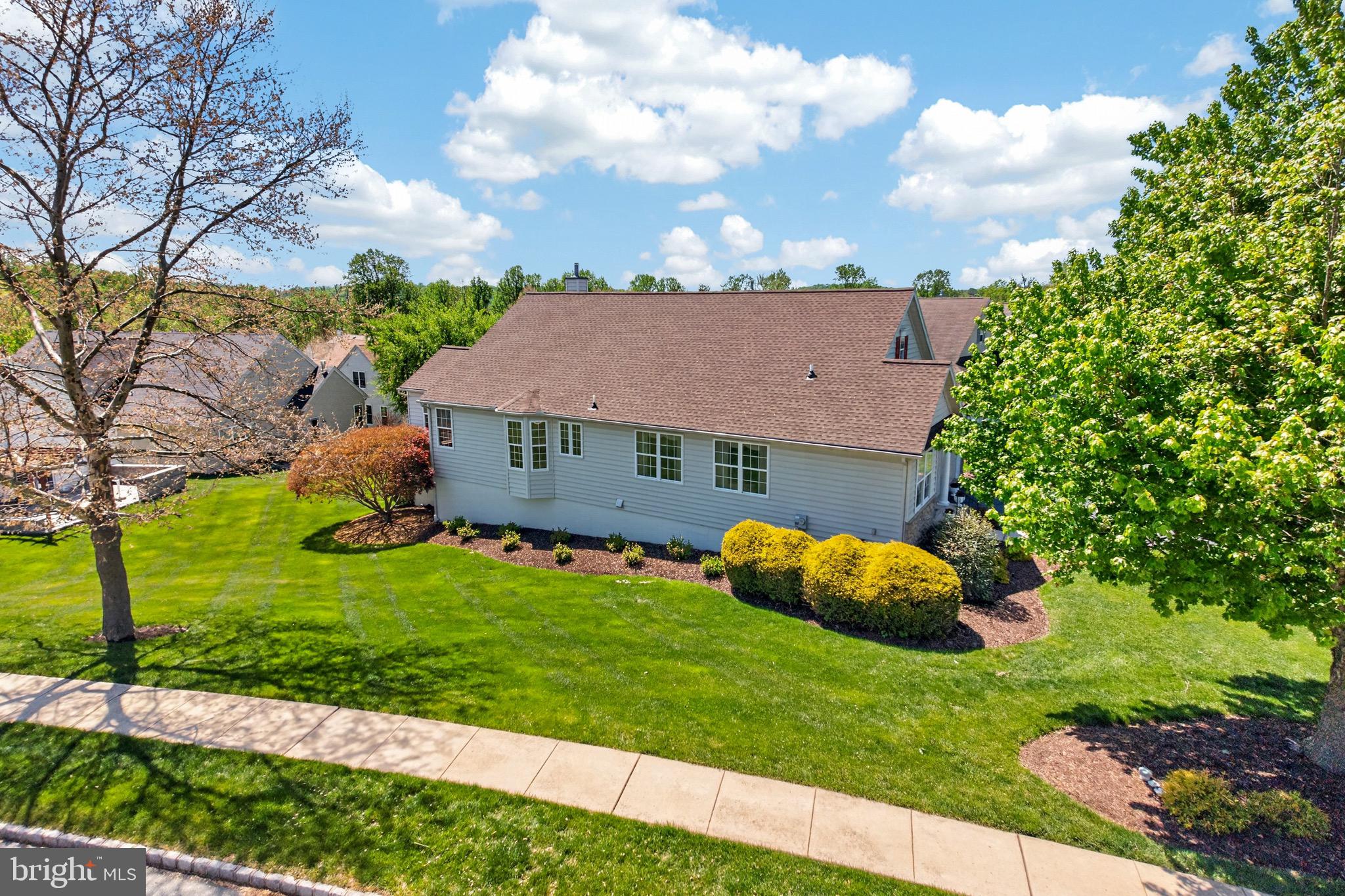 VILLAGES AT HILLVIEW - Residential