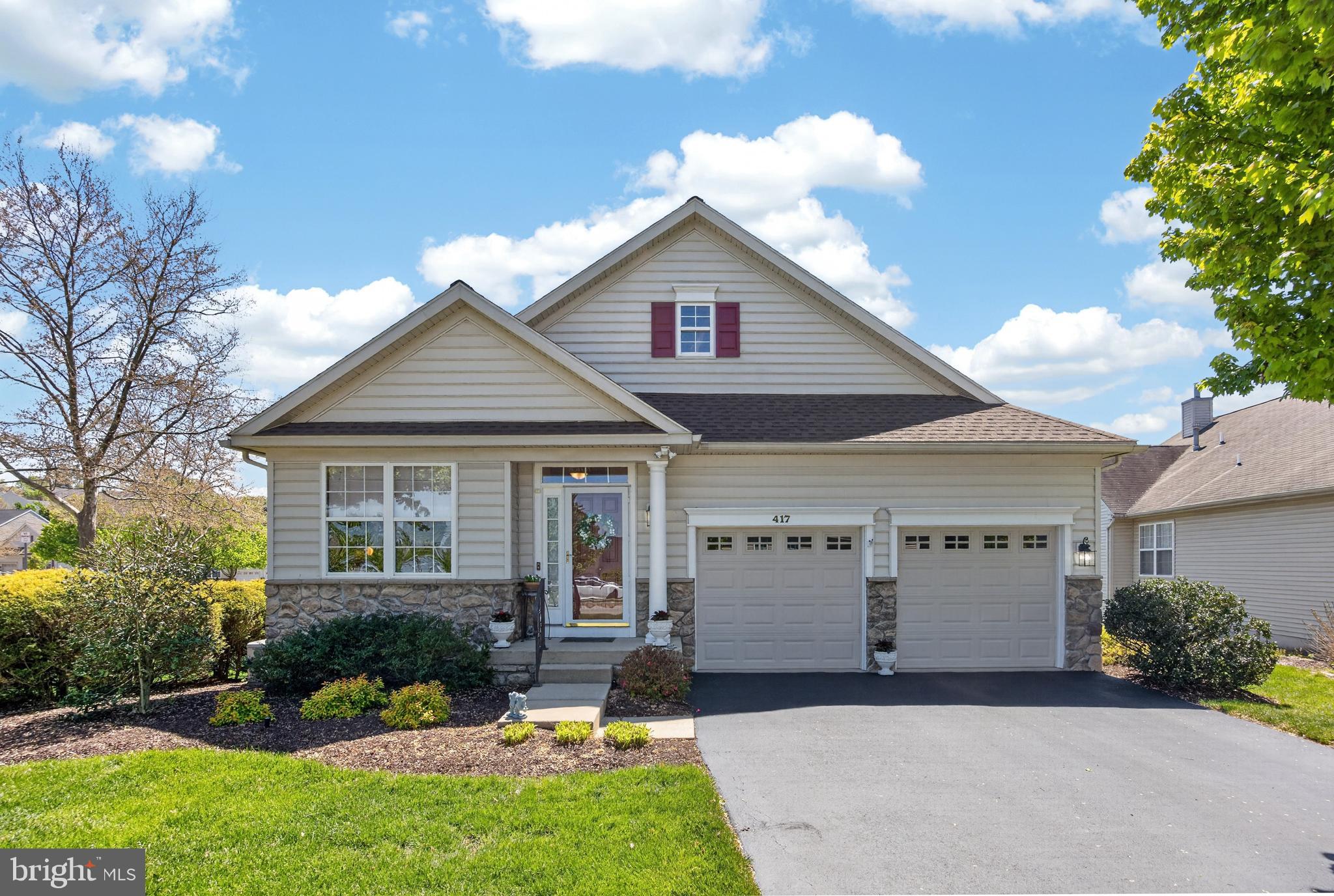 VILLAGES AT HILLVIEW - Residential