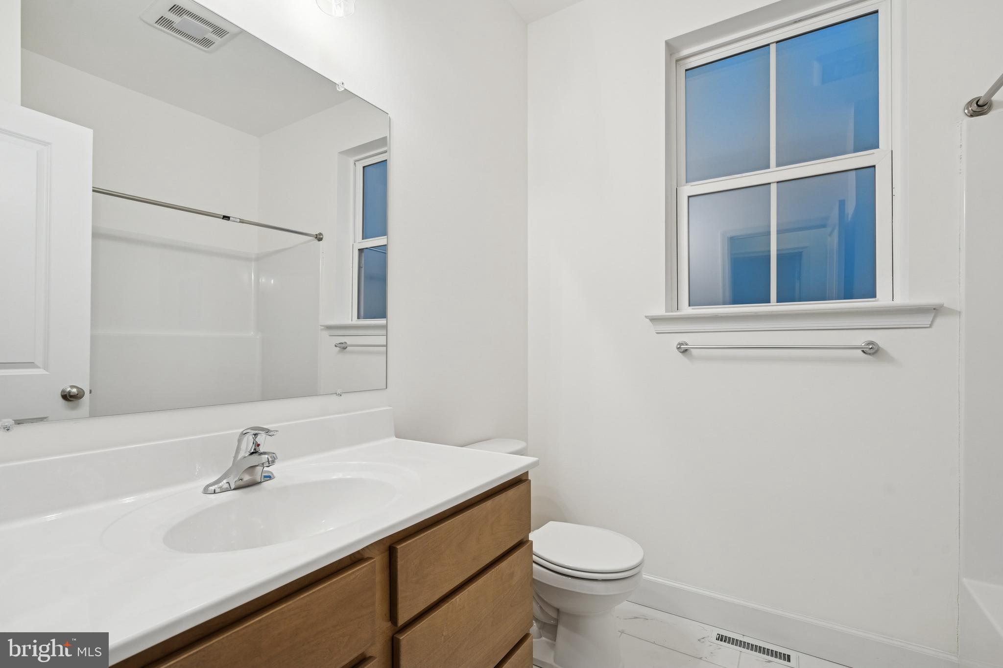 THORNBURY HUNT II - Residential