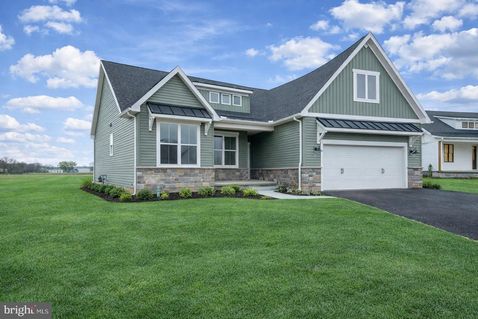 THORNBURY HUNT II - Residential