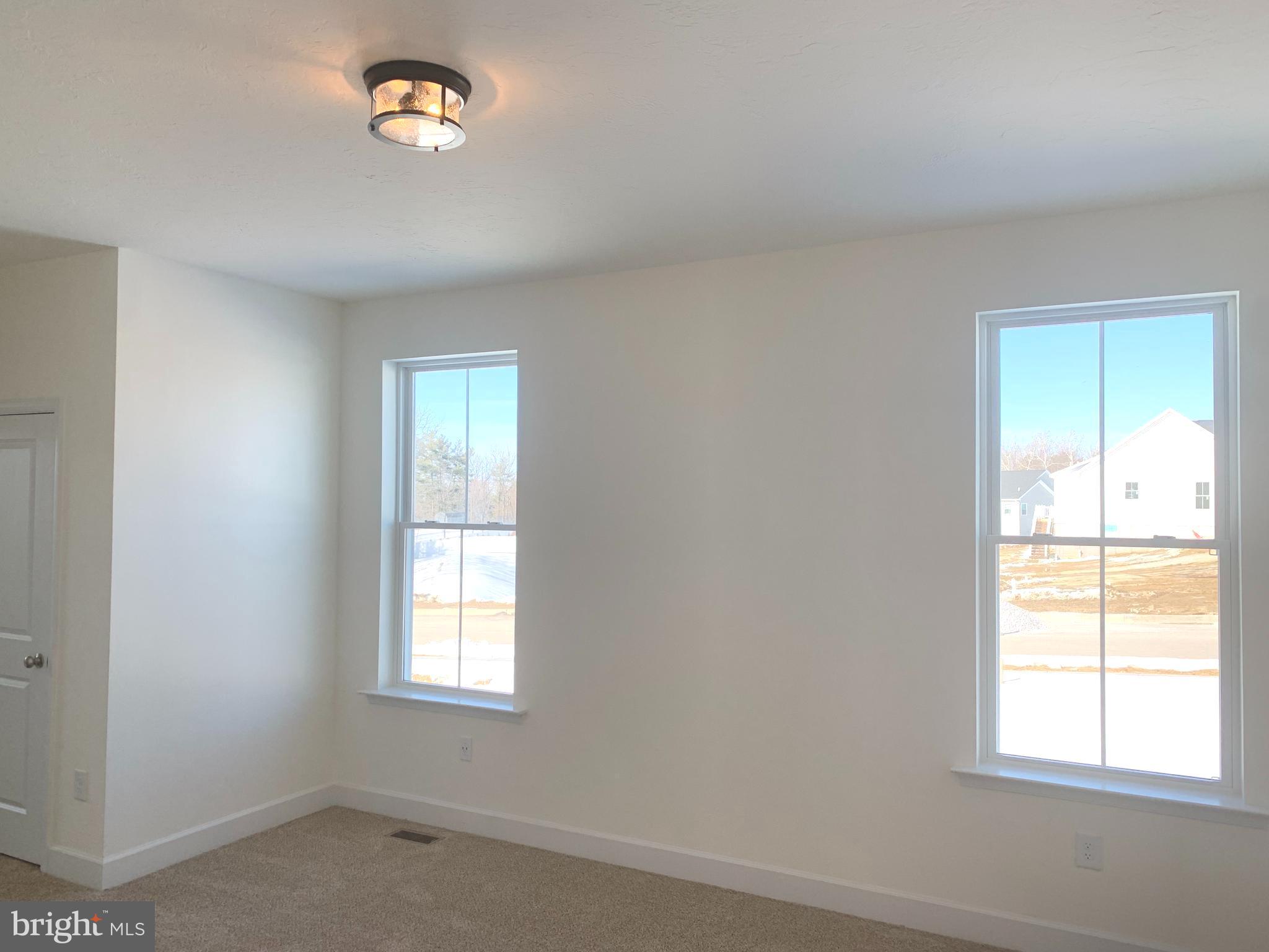 THORNBURY HUNT II - Residential