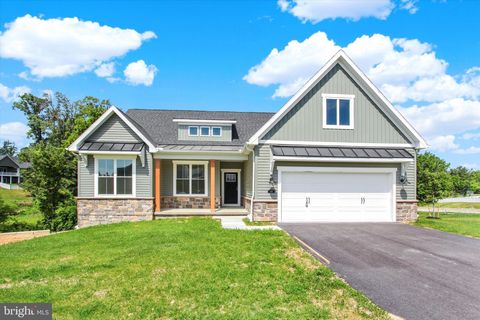 Homes For Sale - 109 Onyx Drive #38<br/> HANOVER, PA 17331