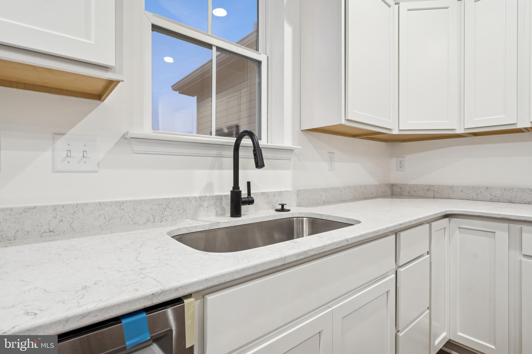 THORNBURY HUNT II - Residential