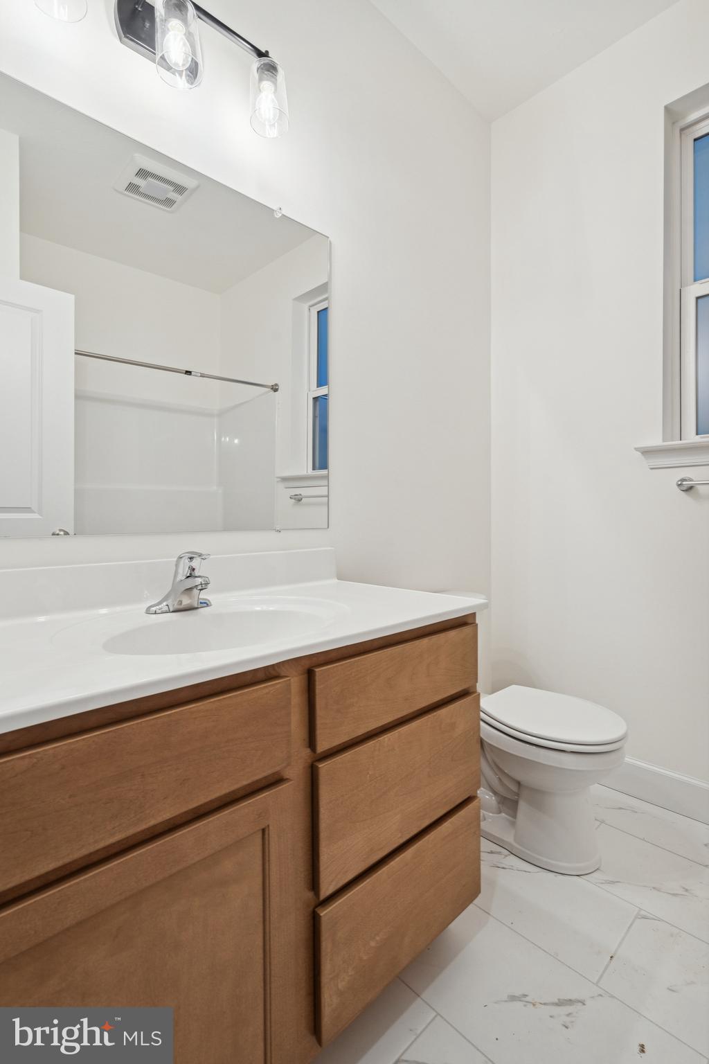 THORNBURY HUNT II - Residential