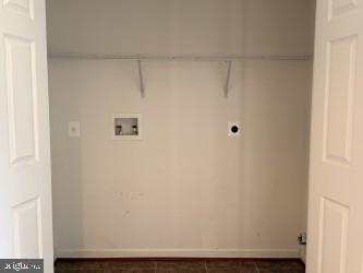 WESTBURY - Residential