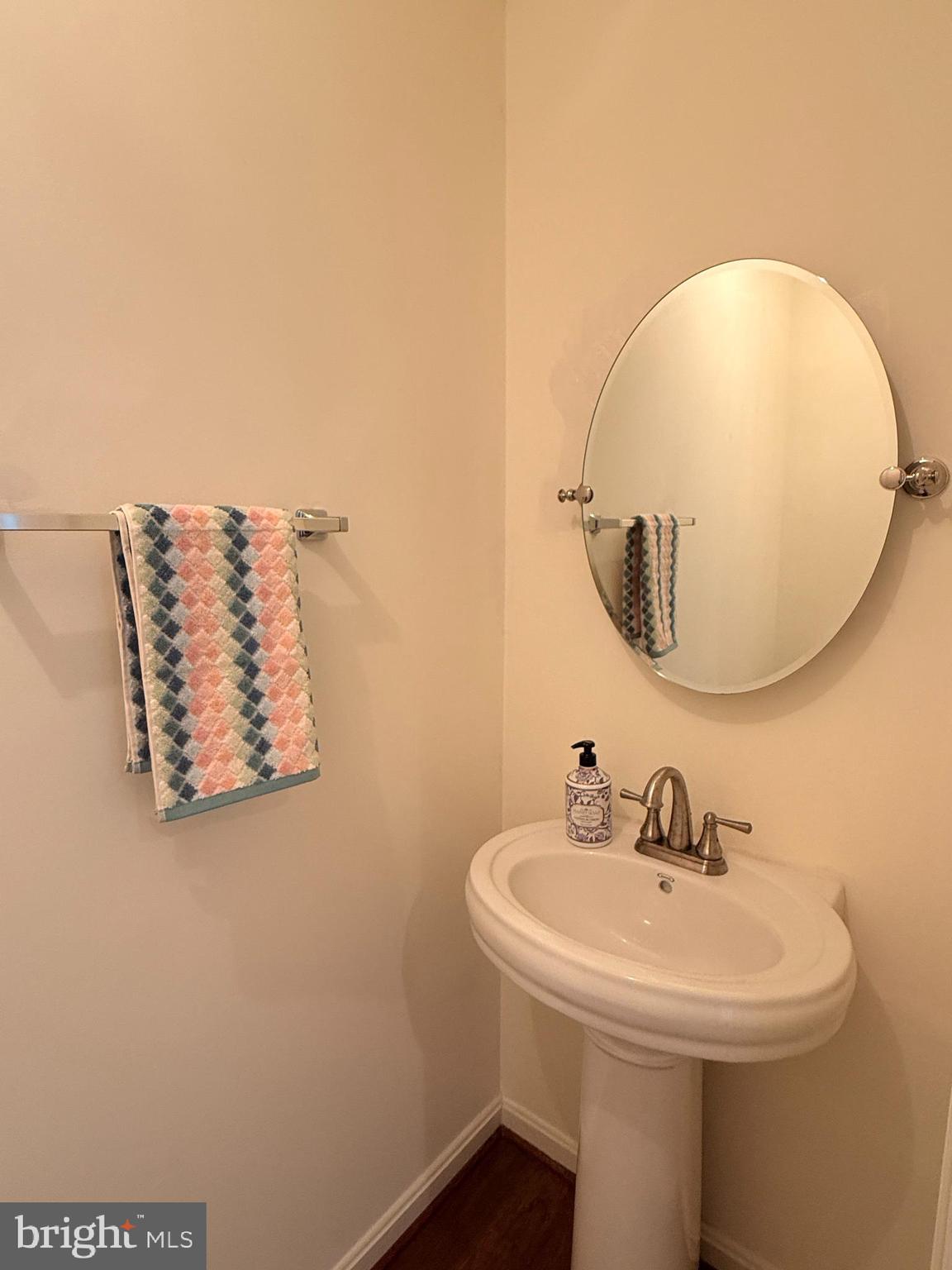 WESTBURY - Residential