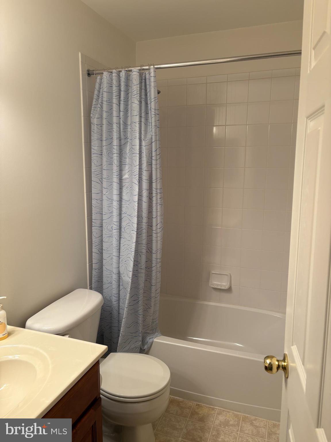 WESTBURY - Residential