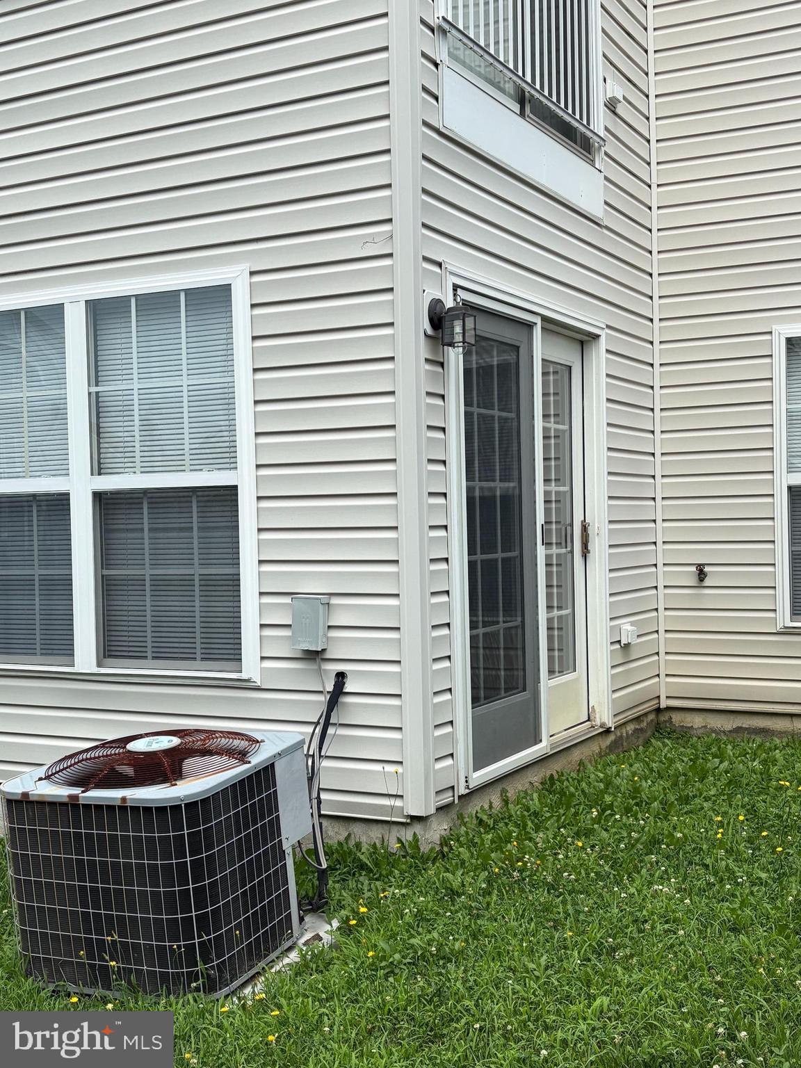 WESTBURY - Residential