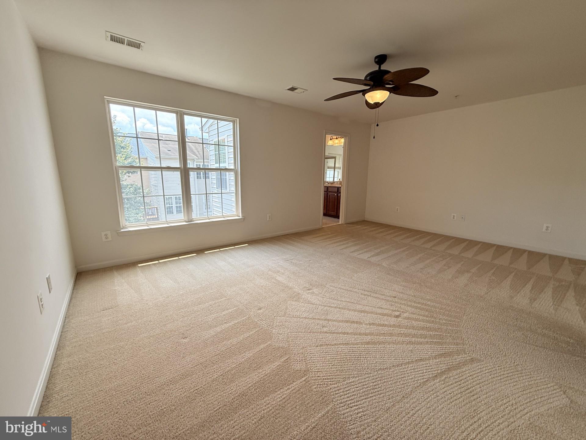 WESTBURY - Residential