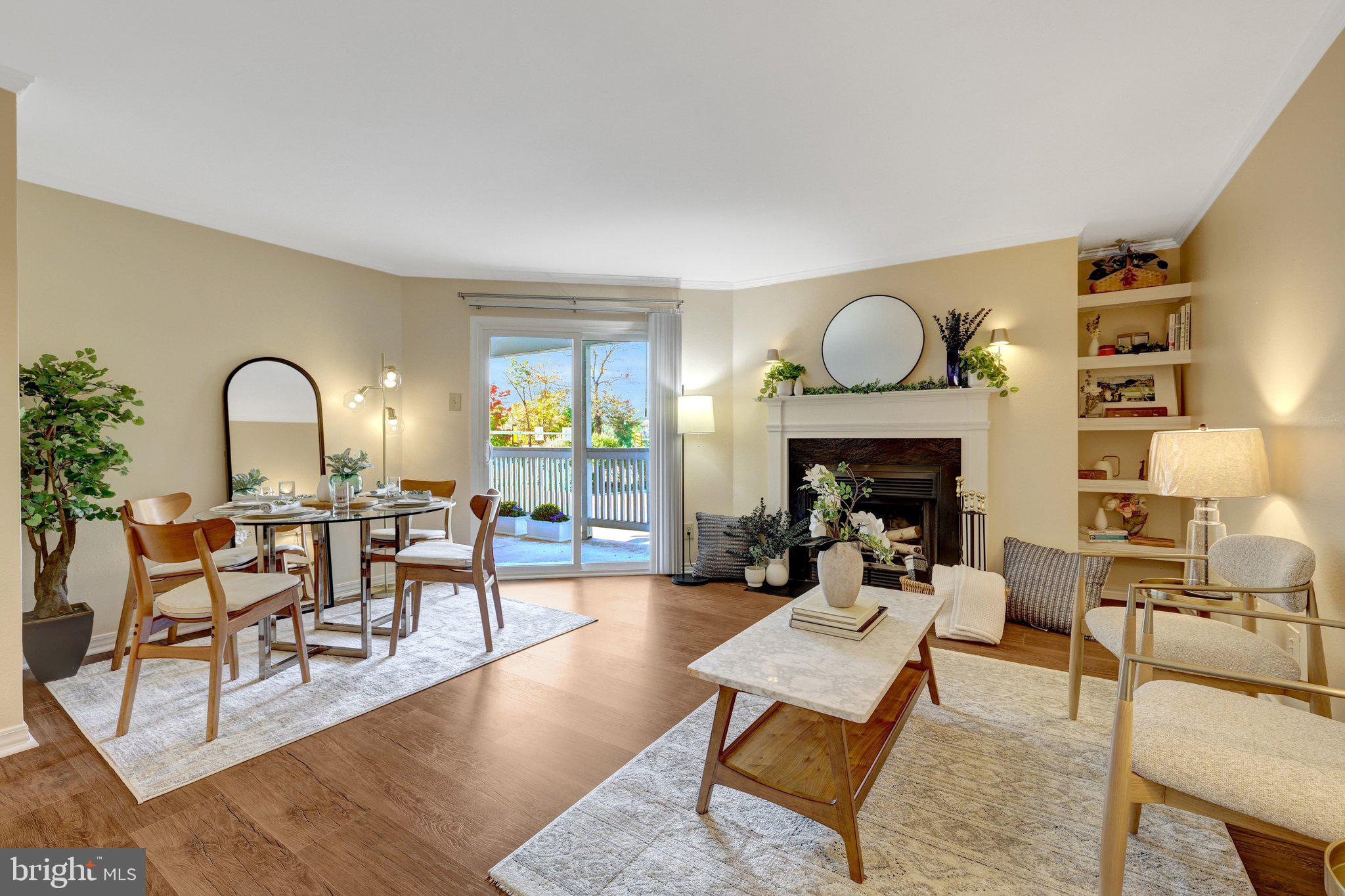 1538 LINCOLN WAY 202A