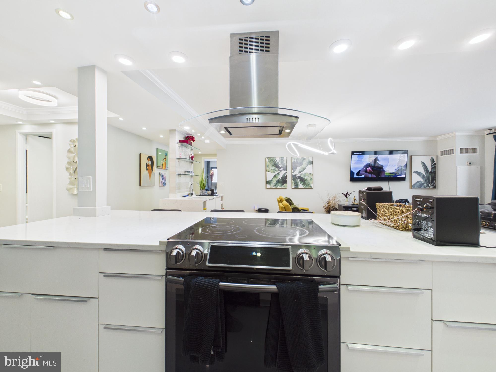 6101 EDSALL ROAD 612