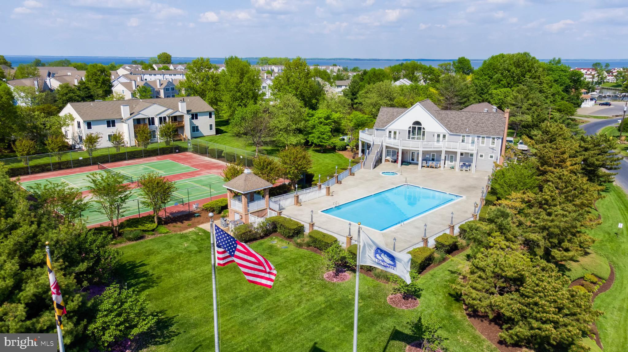 BAYSIDE - Residential