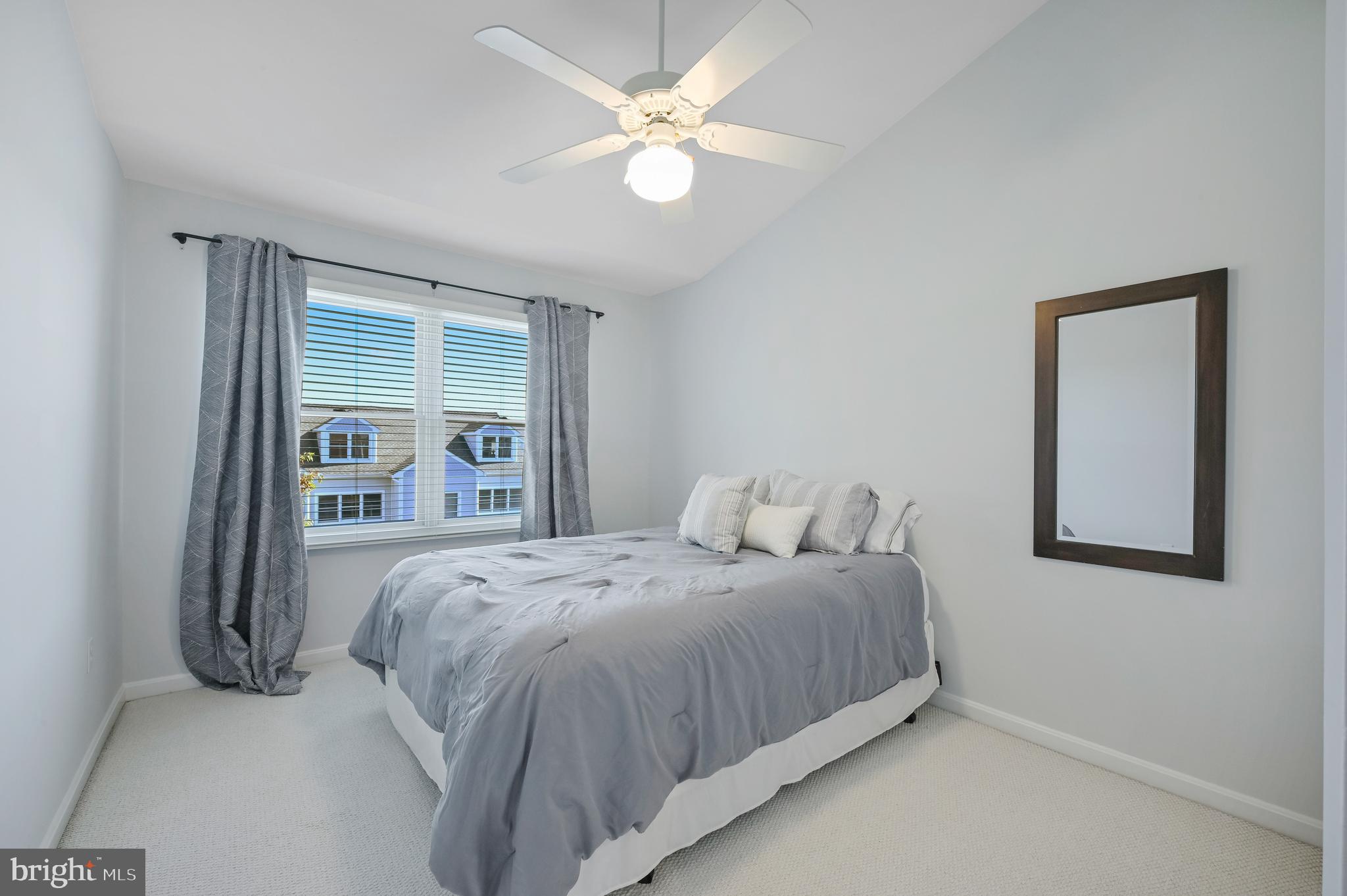 BAYSIDE - Residential