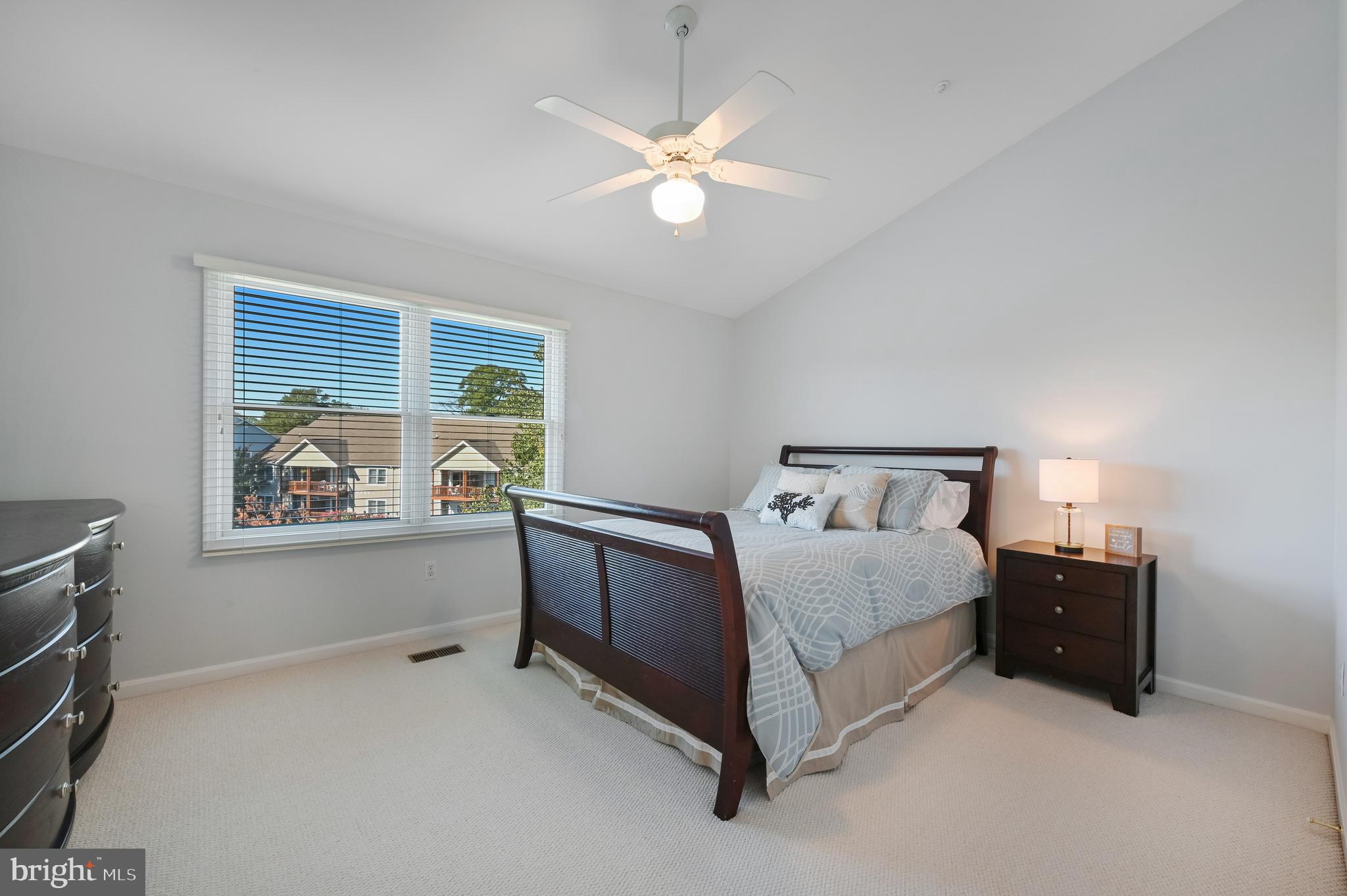 BAYSIDE - Residential