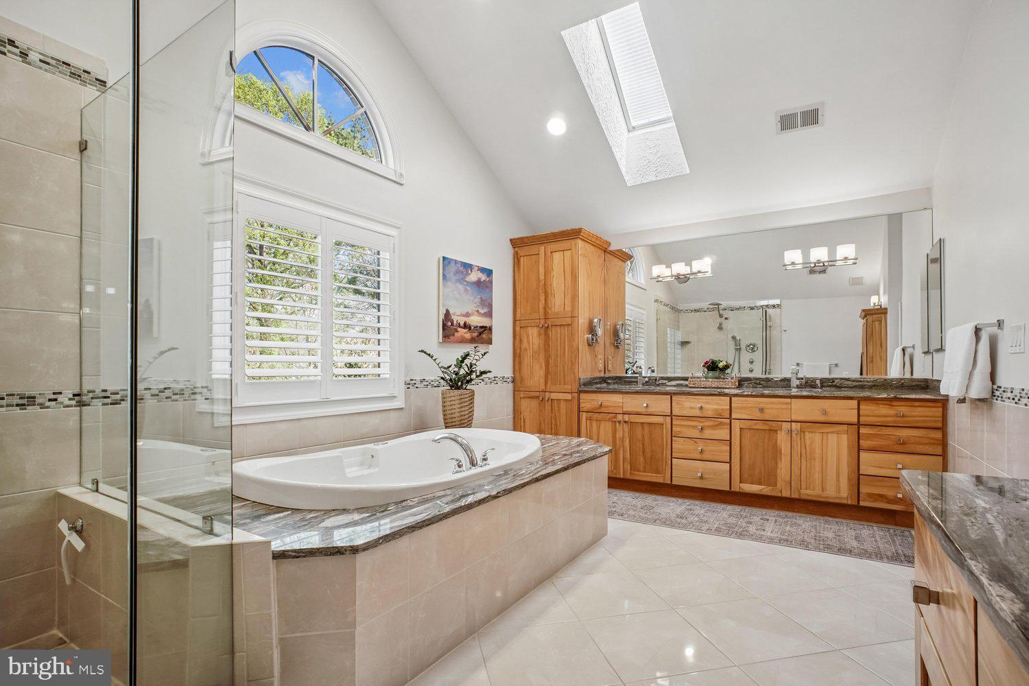 WAPLES MILL ESTATES - Residential