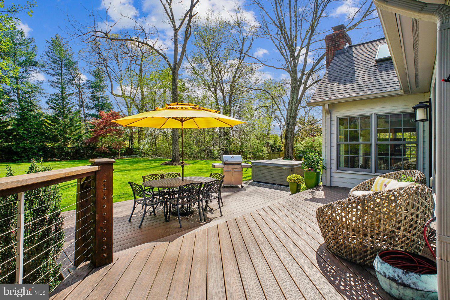 WAPLES MILL ESTATES - Residential