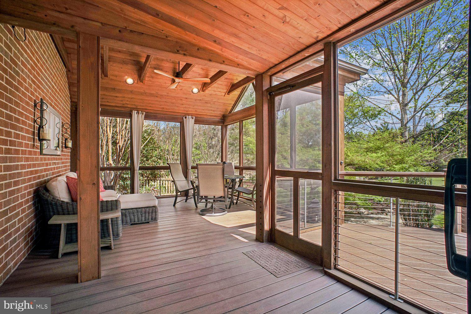 WAPLES MILL ESTATES - Residential