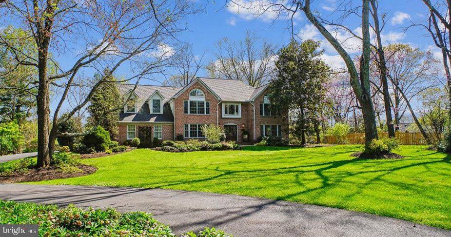 WAPLES MILL ESTATES - Residential