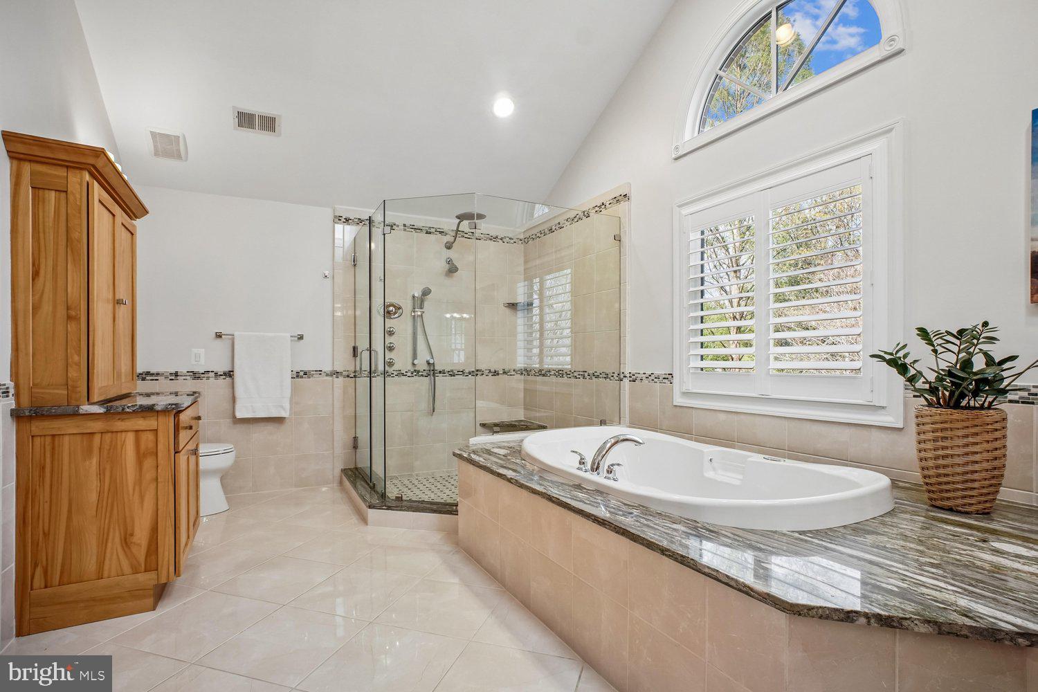 WAPLES MILL ESTATES - Residential