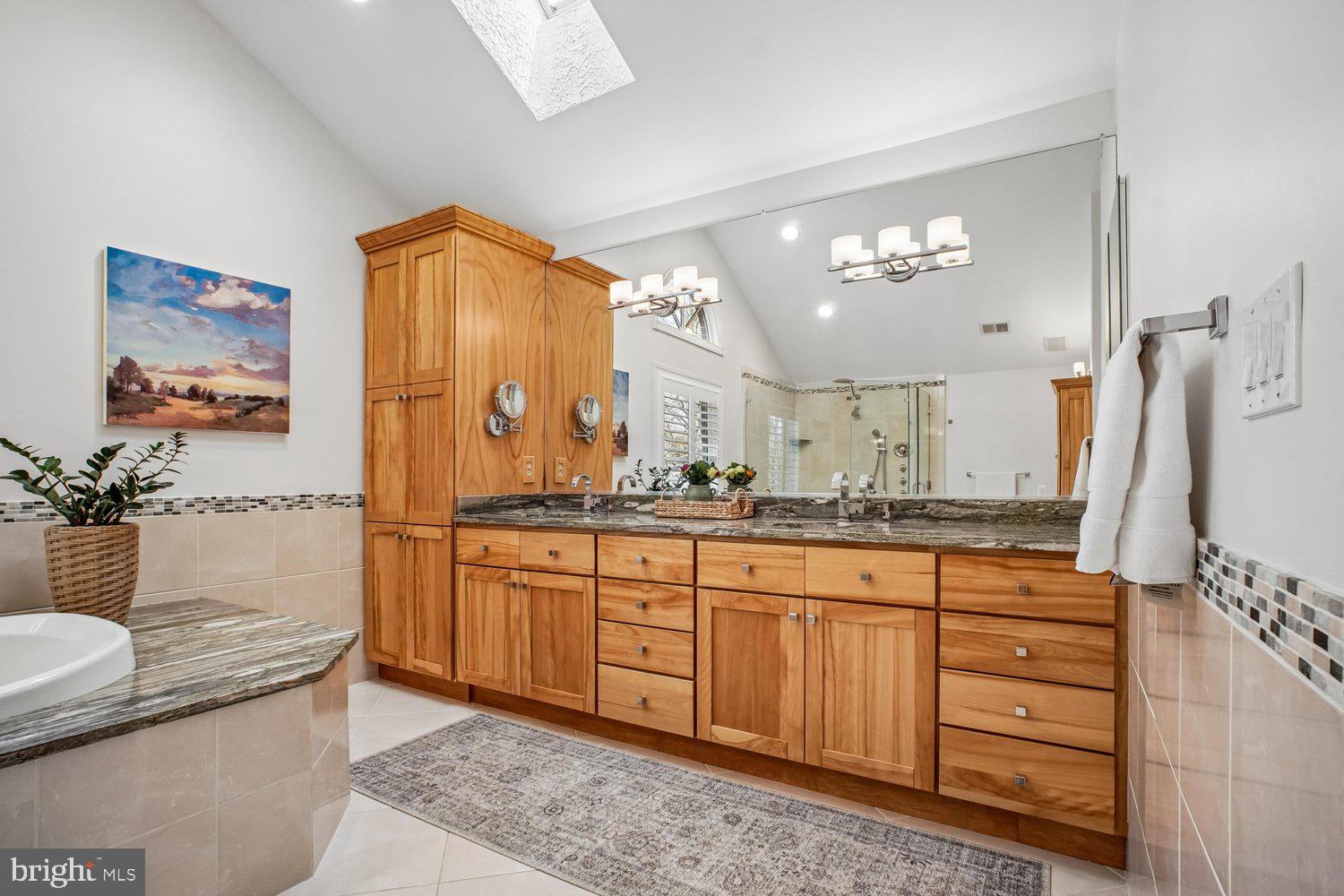 WAPLES MILL ESTATES - Residential