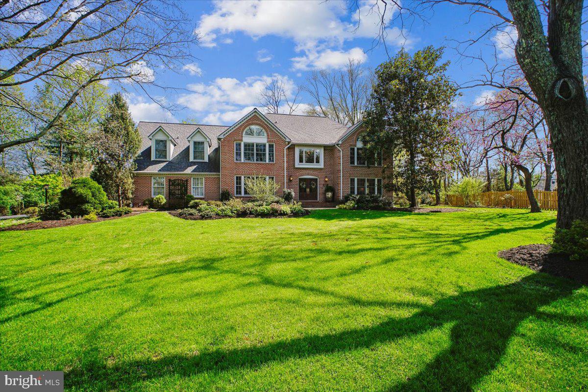 WAPLES MILL ESTATES - Residential