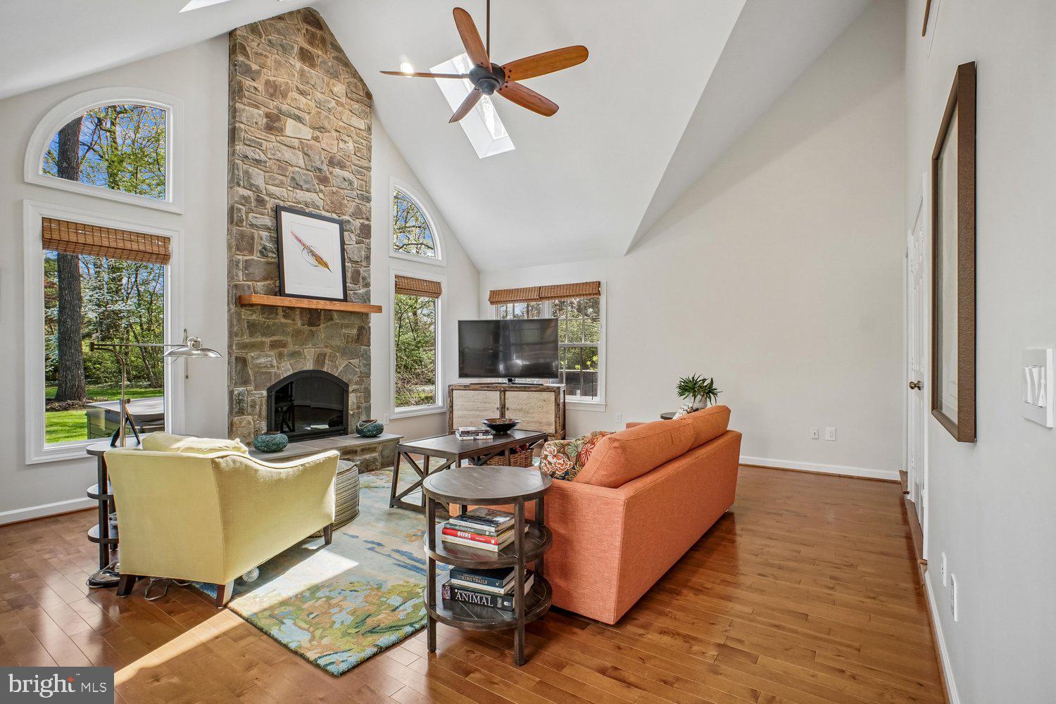 WAPLES MILL ESTATES - Residential