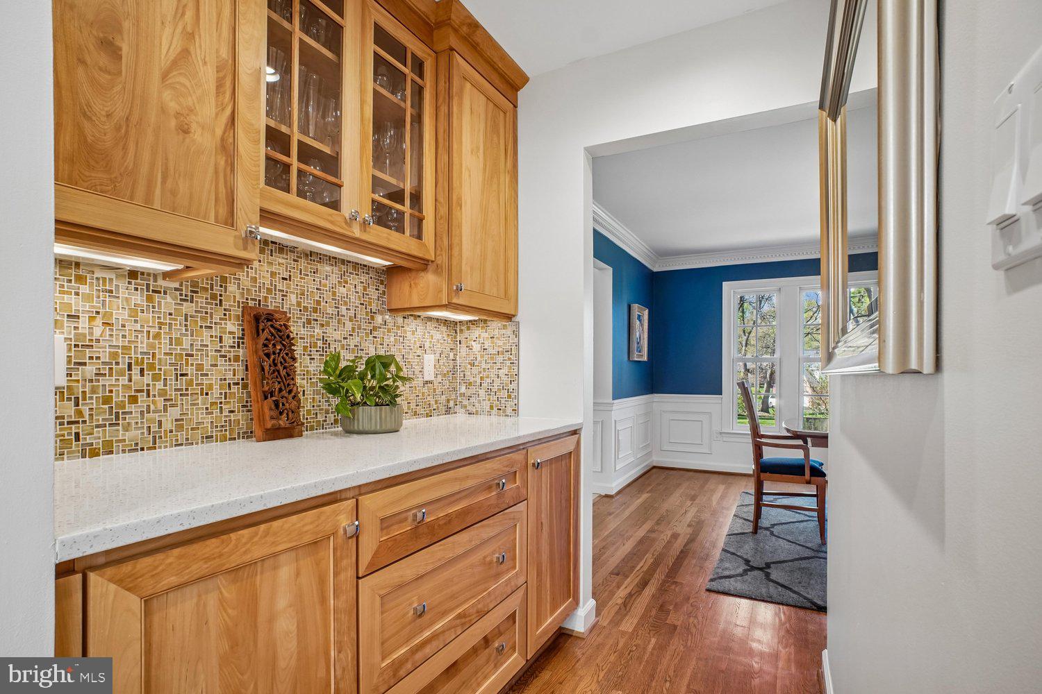 WAPLES MILL ESTATES - Residential